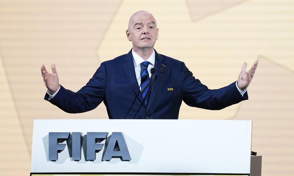 也让他的队 也让他的队